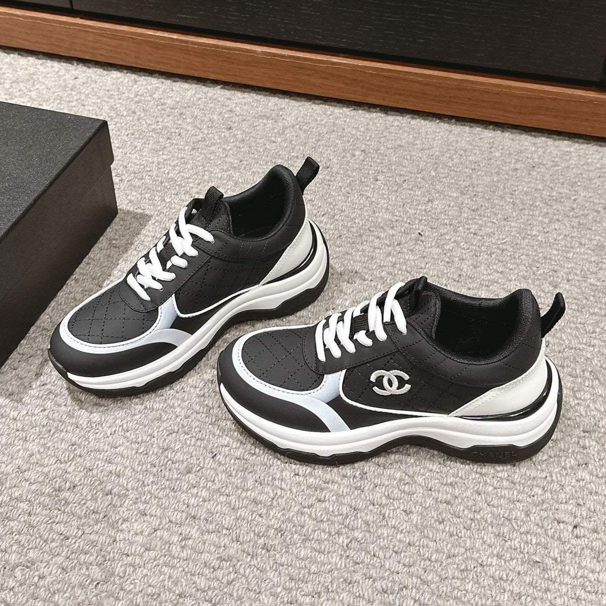 CC CLASSIC SNEAKER IN BLACK MIX WHITE LAMBSKIN