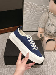 LACE-UP SNEAKERS IN NAVY BLUE CANVAS