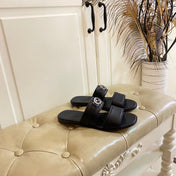 GG SANDAL WITH ROUND INTERLOCKING G IN BLACK CALFSKIN
