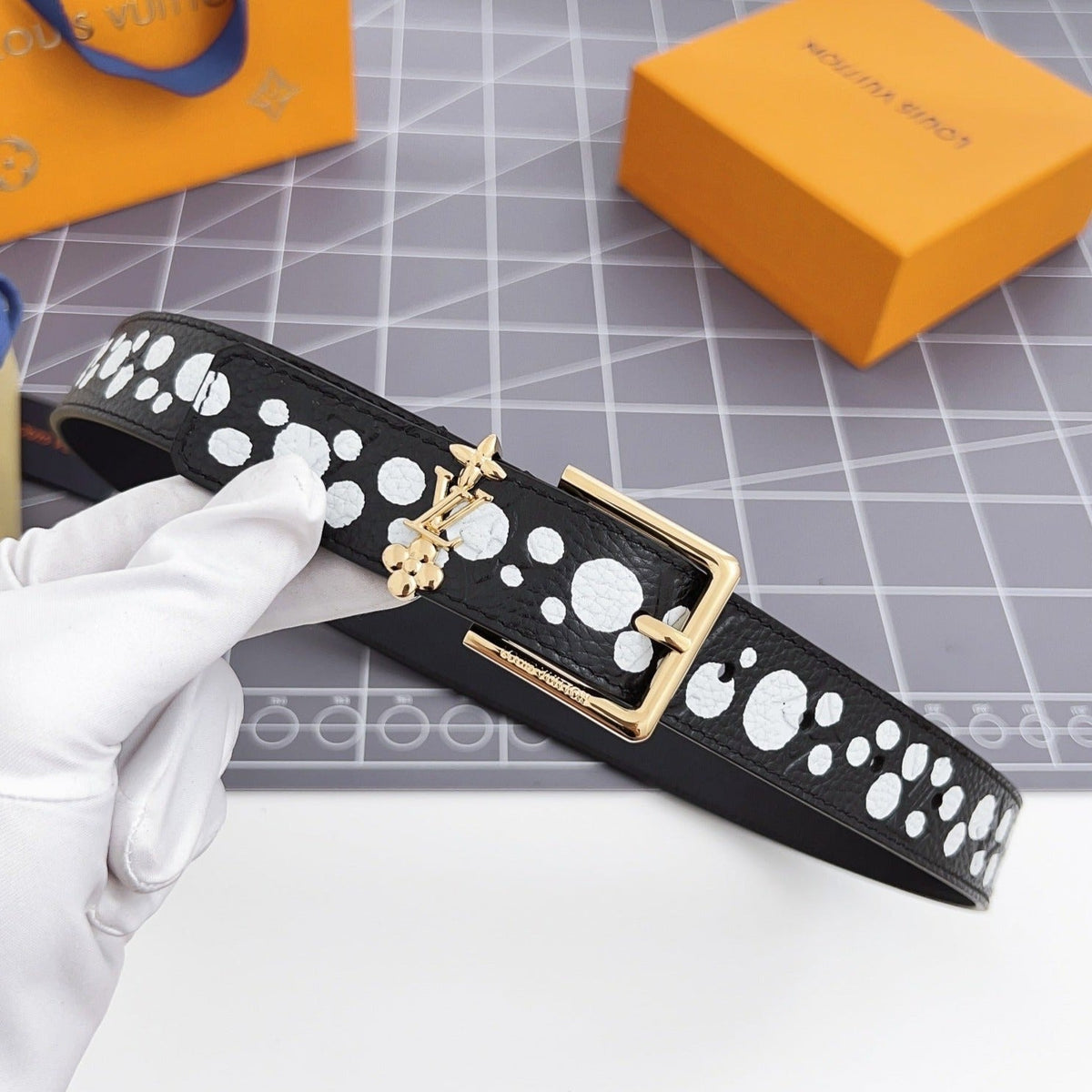 LV Bloom 30mm Belt Gold Buckle Black White Leather