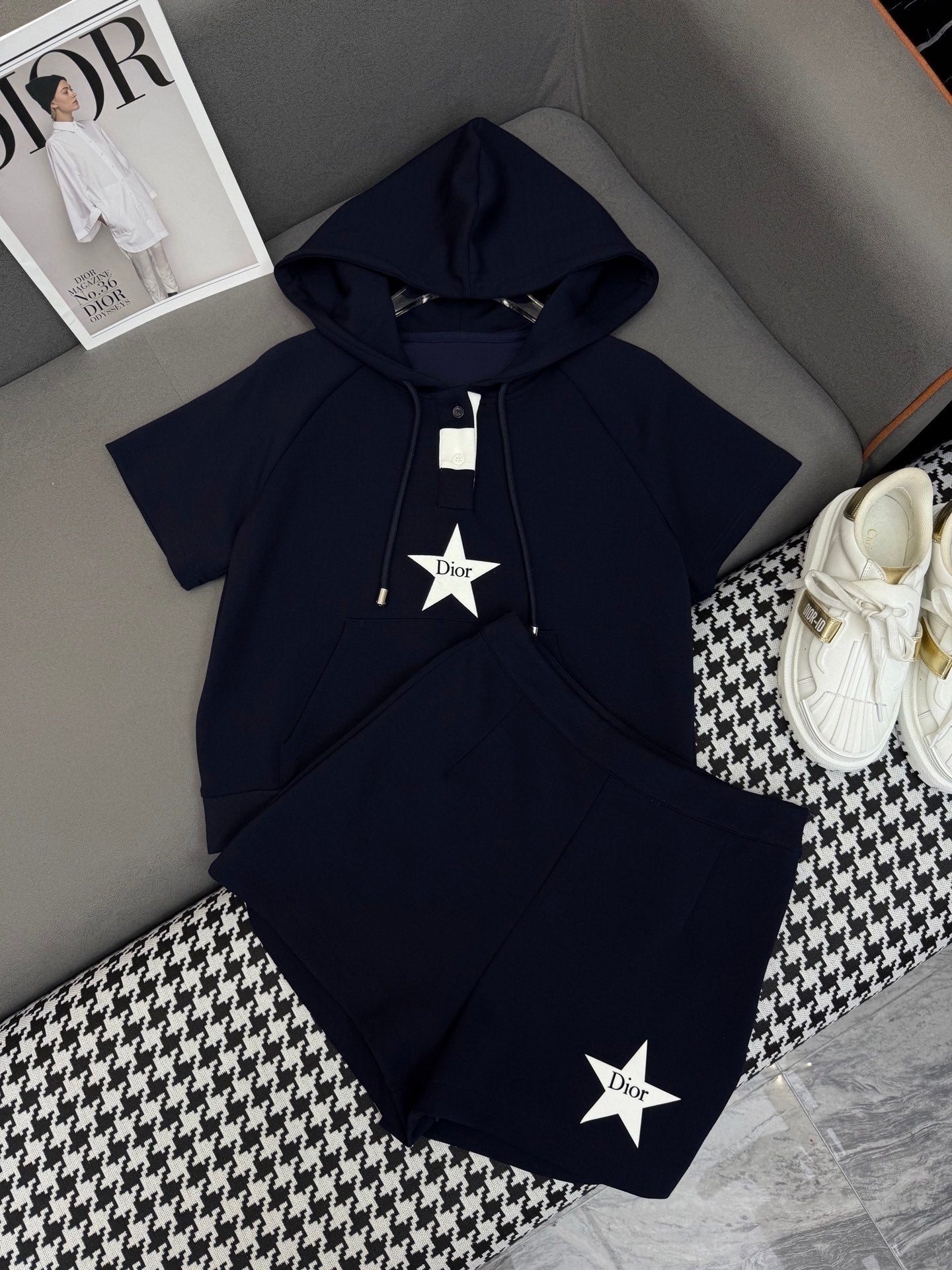 DIOR T-SHIRT AND SHORTS SET 237555