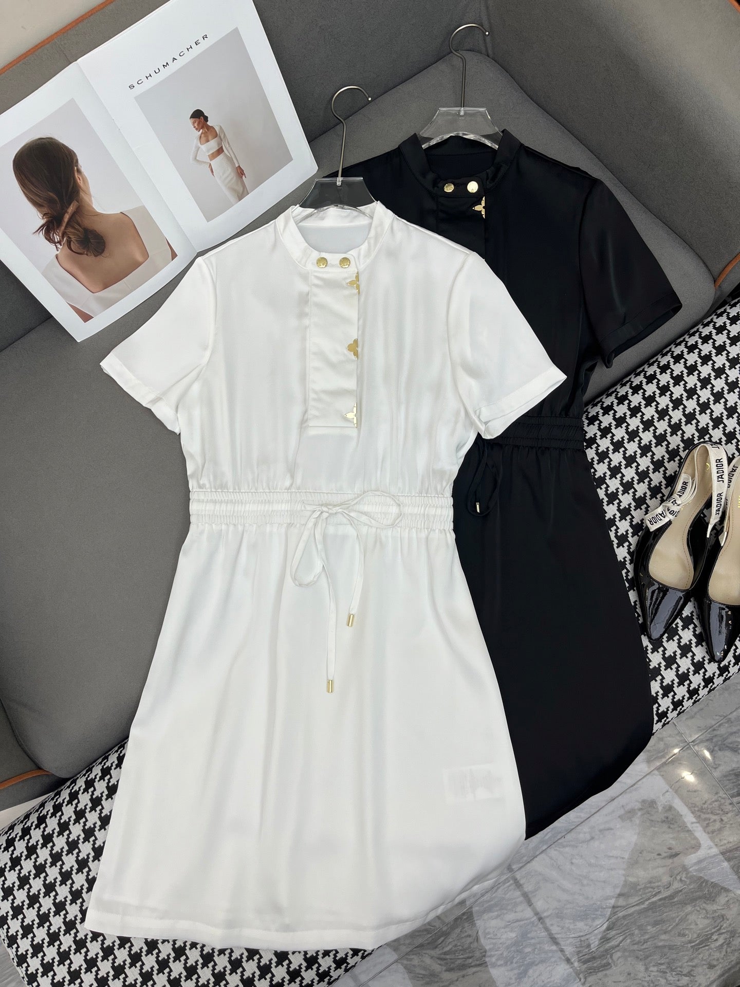 ROUND-NECK SHORT-SLEEVE DRESS 253297