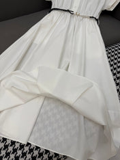 MM LONG DRESS IN WHITE TEXTURED FABRIC WITH BELT