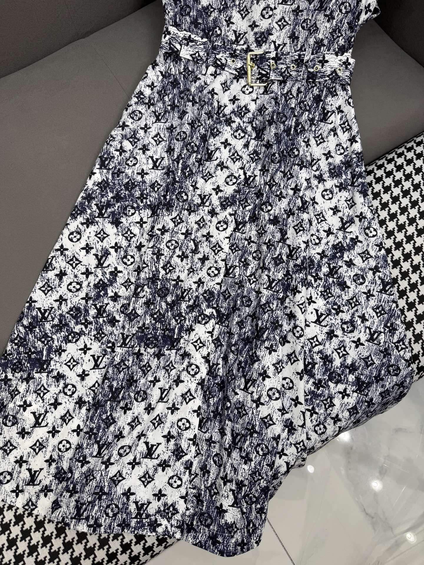 LV DRESS WITH BELT 269102