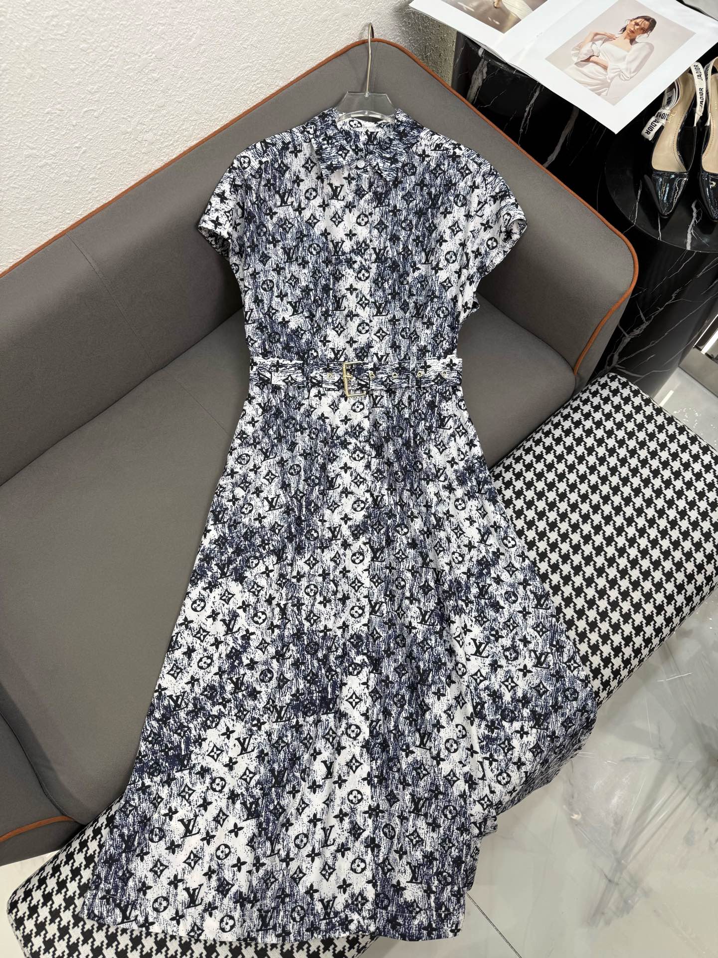 LV DRESS WITH BELT 269102