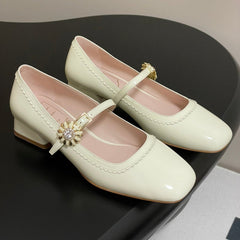 TRÈS VIVIER MARY JANE PUMPS IN CREAM PATENT CALFSKIN