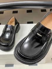 LOEWE 26S LOAFER IN BLACK PATENT CALFSKIN