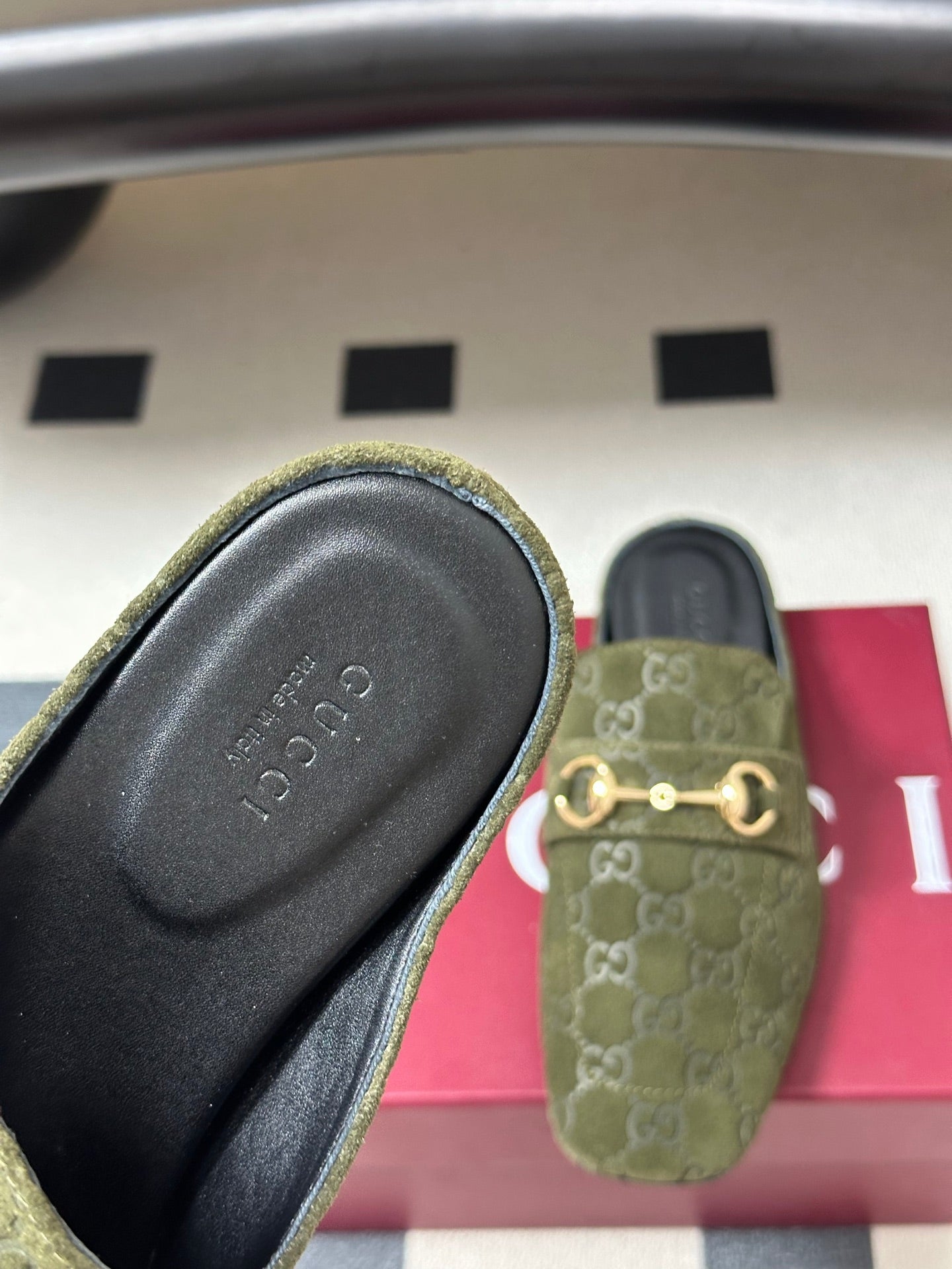 GUCCI 26S HORSEBIT LOAFER MULES IN MOSS GREEN SUEDE