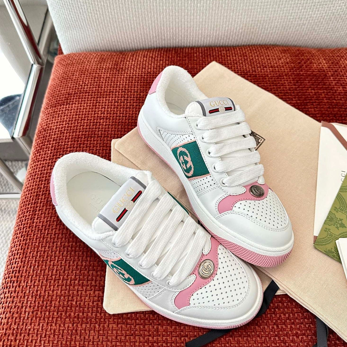 GG SCREENER SNEAKER WHITE AND PINK CALFSKIN