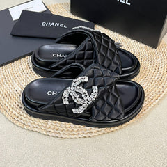 Women's slippers with two crossed straps sheepskins black