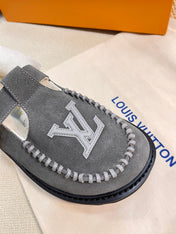 COLORADO COMFORT MARY JANE IN SHADOW GRAY SUEDE AND SHEARLING LINING
