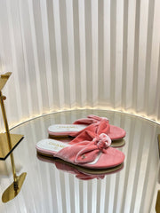 LACE SANDALS IN BRIGHT PINK VELVET