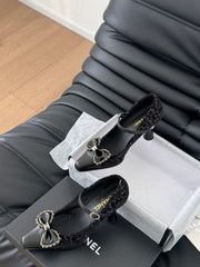 CC POINTED TOE HIGH HEELS IN BLACK VELVET AND LAMBSKIN GOLD HARDWARE