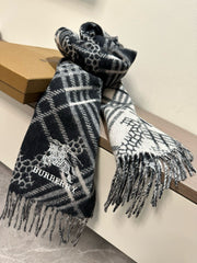 CLASSIC CHECK SCARF 168 CM IN BLACK CASHMERE 396320