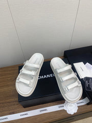 DAD SANDAL IN WHITE LAMBSKIN MULE