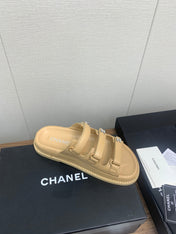 DAD SANDAL IN YELLOW CREAM LAMBSKIN MULE