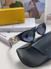 FF DIAMONDS CAT-EYE FRAME SUNGLASSES 557149 IN ACETATE
