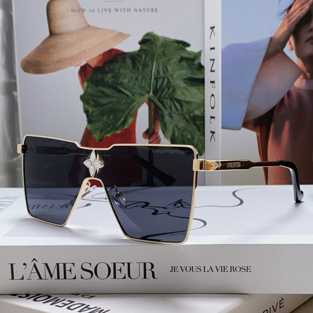 CYCLONE SUNGLASS Z1700U IN GOLD METAL BLACK LENSES