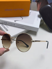 SIGNATURE ROUND SUNGLASS 581382 IN GOLD METAL BROWN SMOKE LENSES
