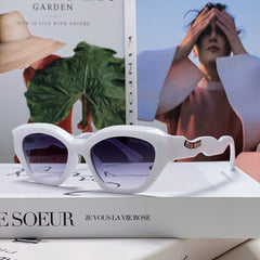 LOGO CAT EYE SUNGLASSES 513007 IN WHITE ACETATE WAVY FRAME