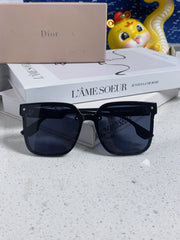 MONTAIGNE SUNGLASS 560862 IN BLACK ACETATE