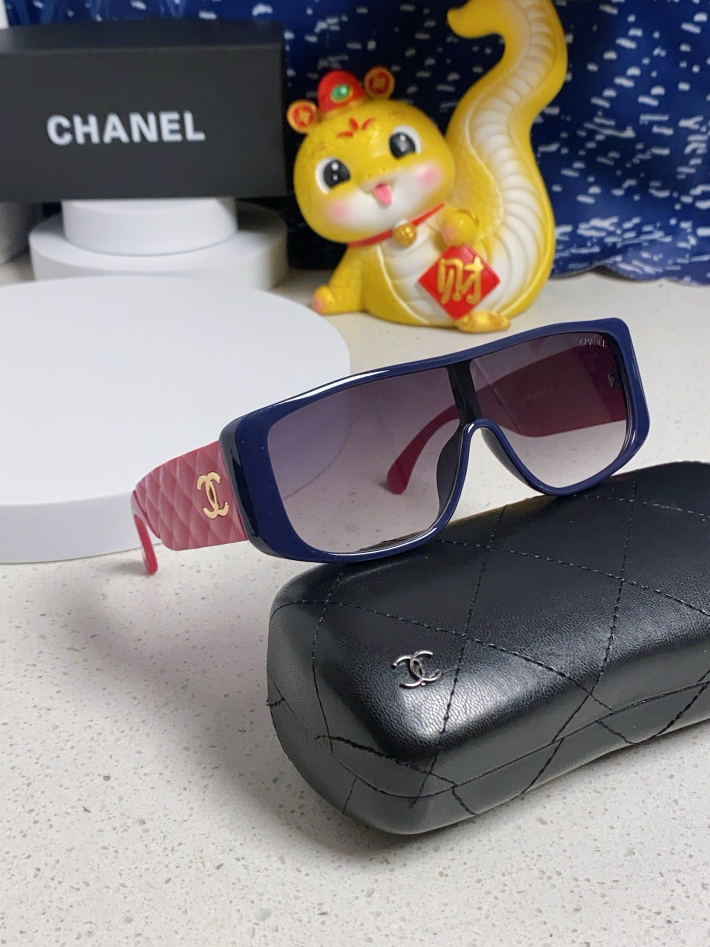 SQUARE SUNGLASSES 641780 IN BLUE ACETATE PINK FRAME