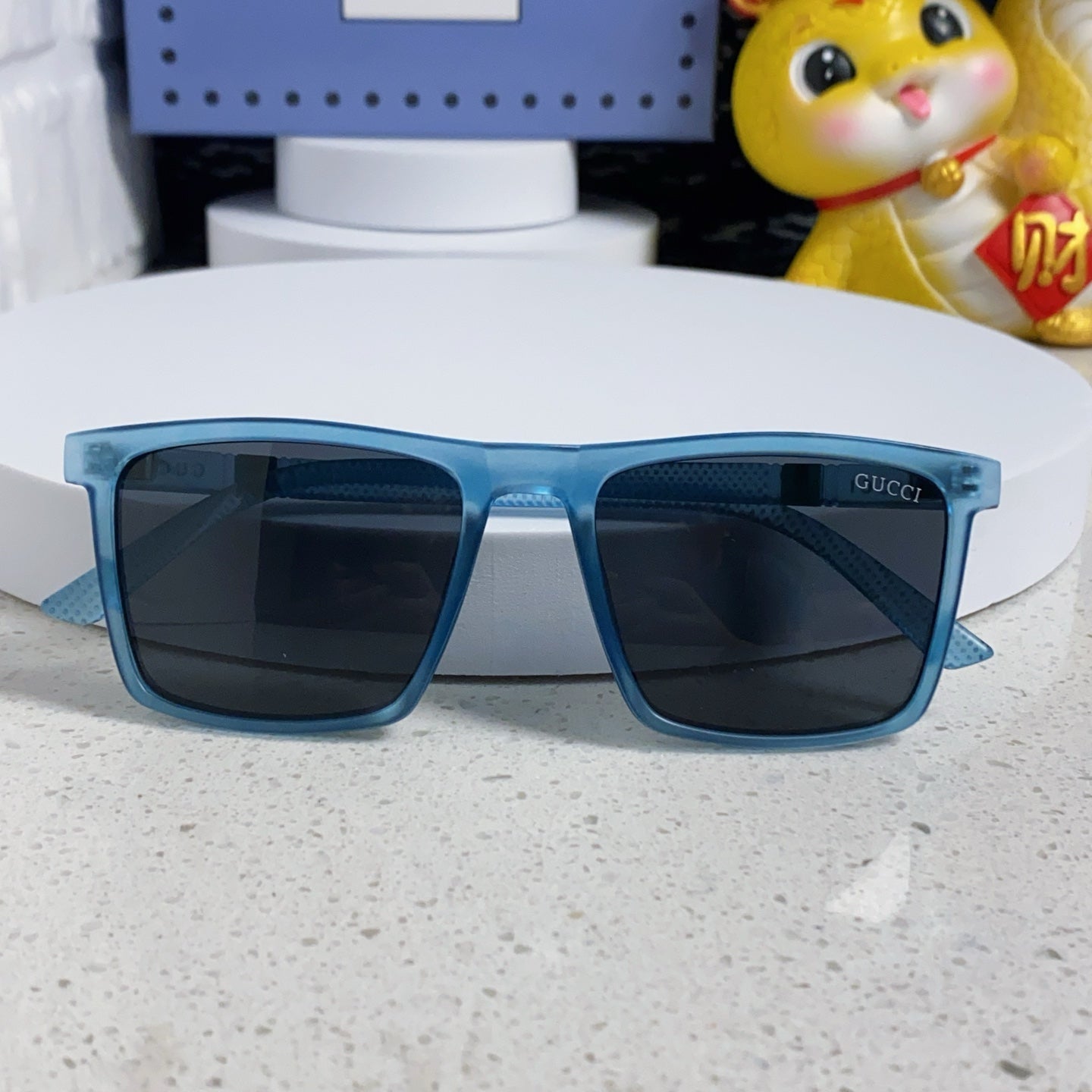 RECTANGULAR FRAME SUNGLASSES  563258 IN ACETATE
