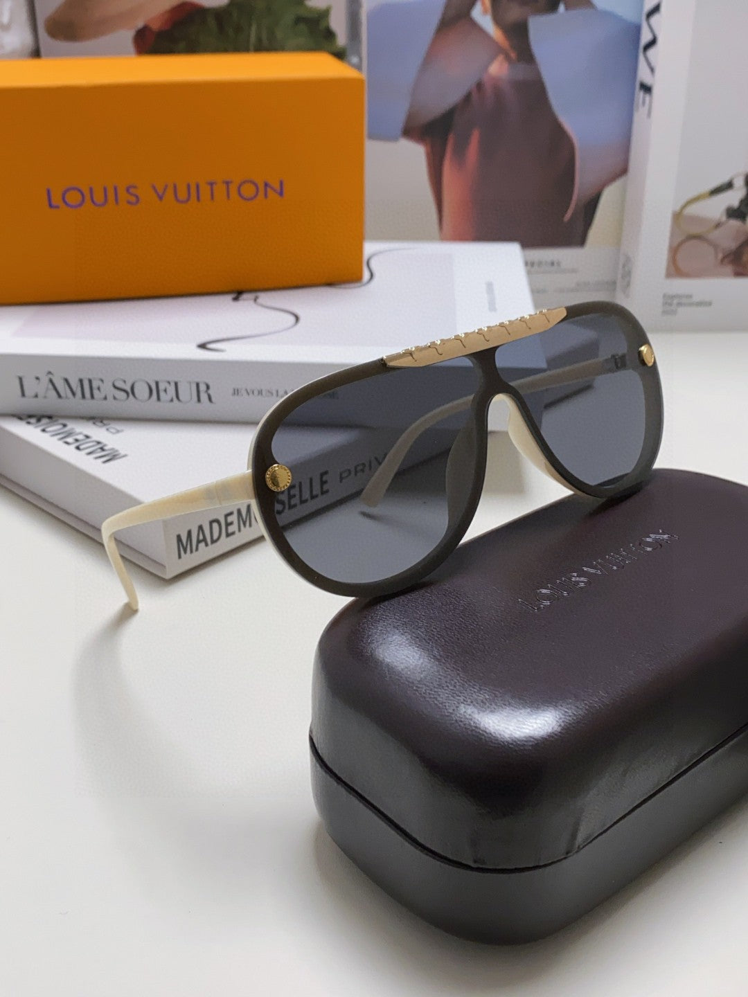 BLACKWOOD SUNGLASSES 567458 IN IVORY ACETATE GOLD METAL