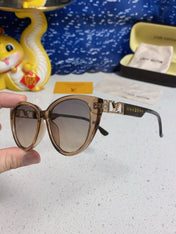 CAT EYE SUNGLASSES 567468 IN BROWN CLEAR ACETATE