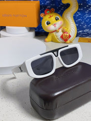 CLASH PILOT SUNGLASSES 567478 IN WHITE ACTETE BLACK METAL