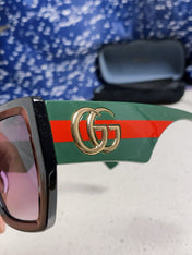 SQUARE FRAME SUNGLASSES 573303 IN ACETATE EMBOSSED LOGO