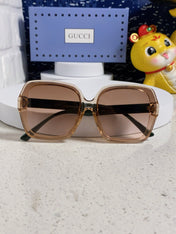 SQUARE FRAME SUNGLASSES 573309 IN ACETATE EMBOSSED LOGO