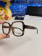 SQUARE SUNGLASSES 638933 IN HAVANA ACETATE