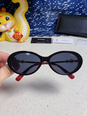 OVAL SUNGLASSES 640344 IN BLACK RED ACETATE METAL FRAME EMBOSSED PEARL