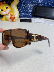 SQUARE SUNGLASSES CH5495 IN HAVANA ACETATE BROWN LENSES