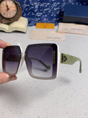 SQUARE SUNGLASSES 571656 IN GREEN ACETATE GREY SMOKE LENS