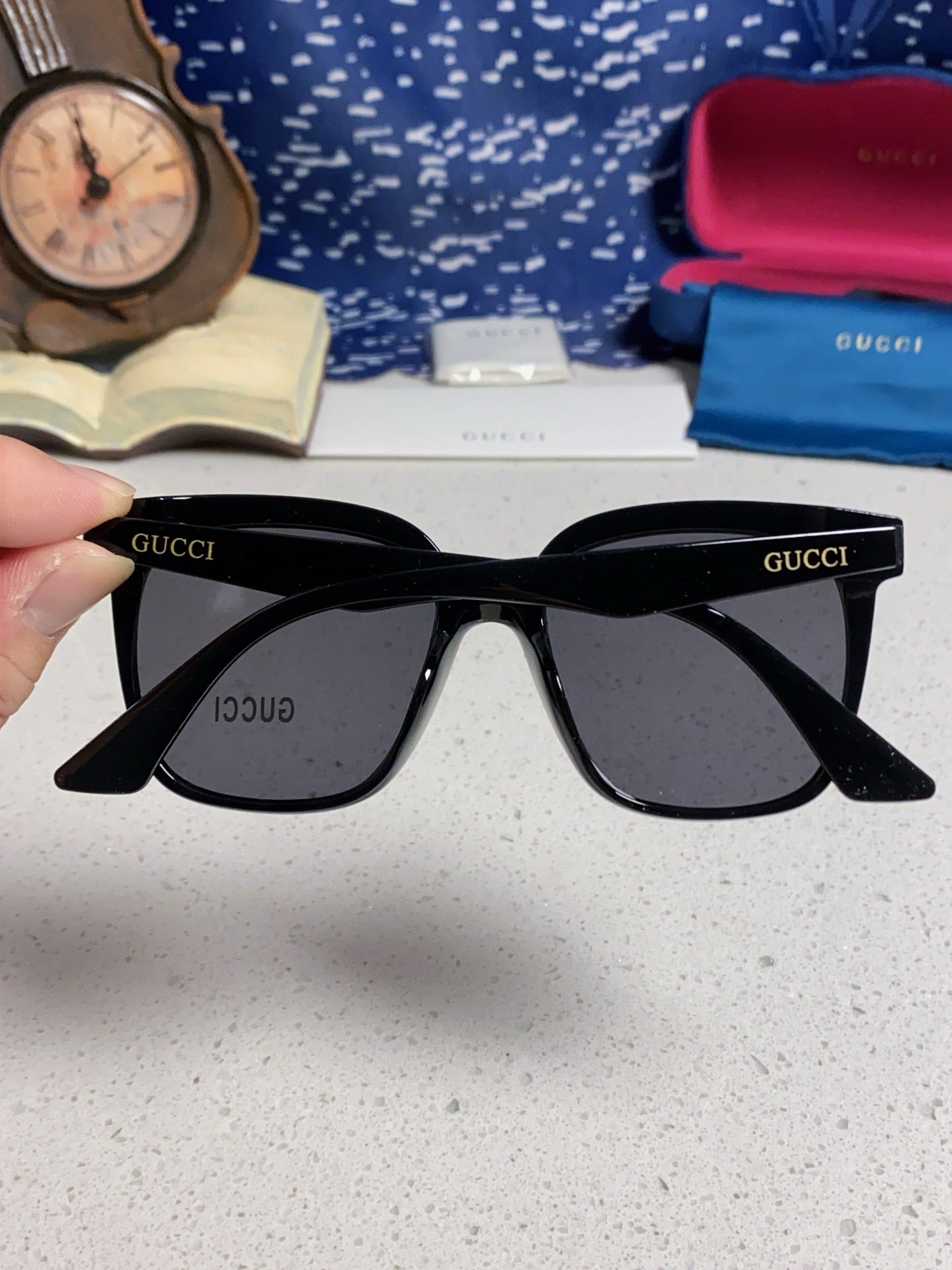 SQUARE FRAME SUNGLASSES 575854 IN BLACK ACETATE