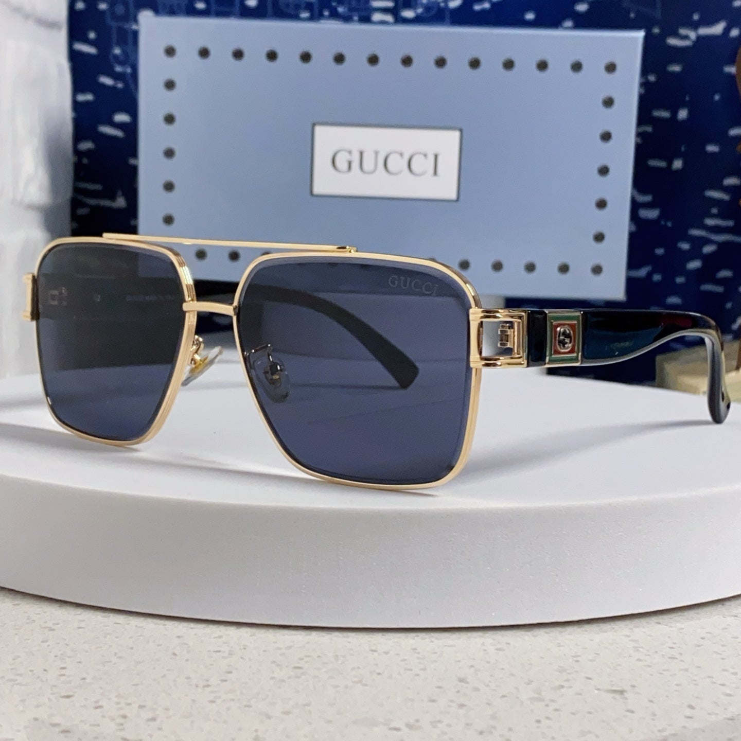 SQUARE FRAME SUNGLASSES 576906 IN METAL