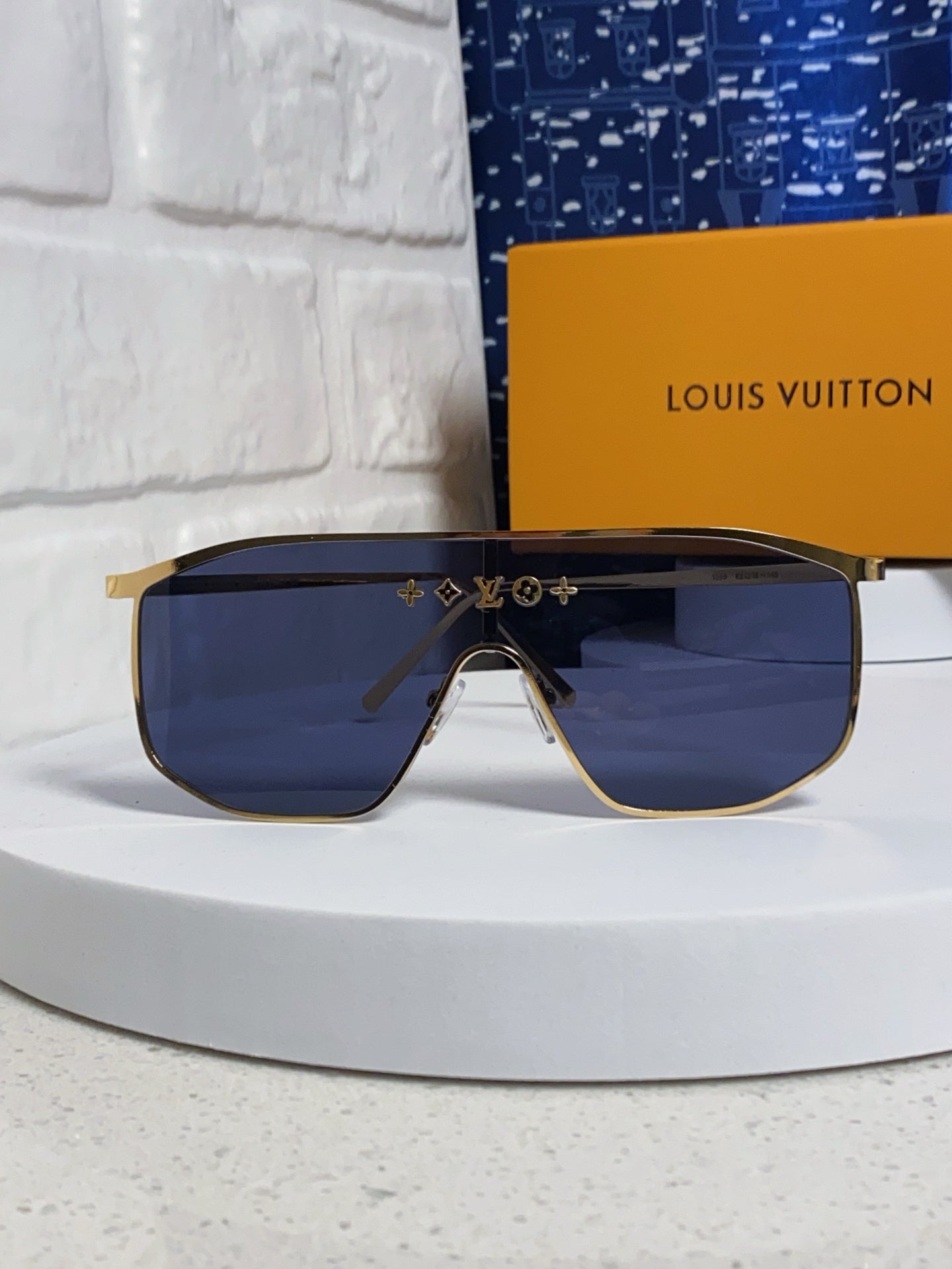 GOLDEN MASK SUNGLASSES 582735 IN GOLD METAL GREY LENSES