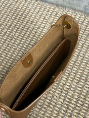 FLAT SHOULDER BAG 23 IN TAWNY BROWN CALFSKIN GOLD CHAIN