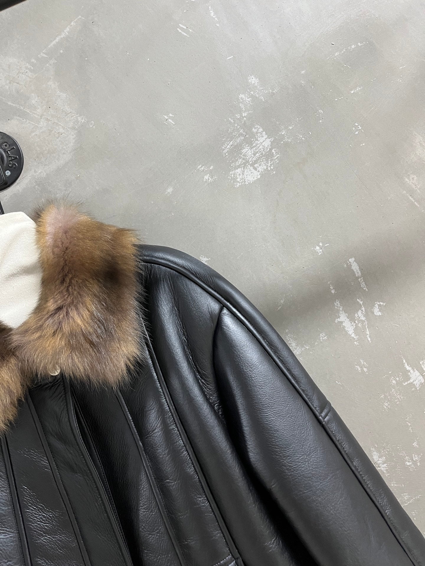 YSL 25S LEATHER JACKET STYLE 142