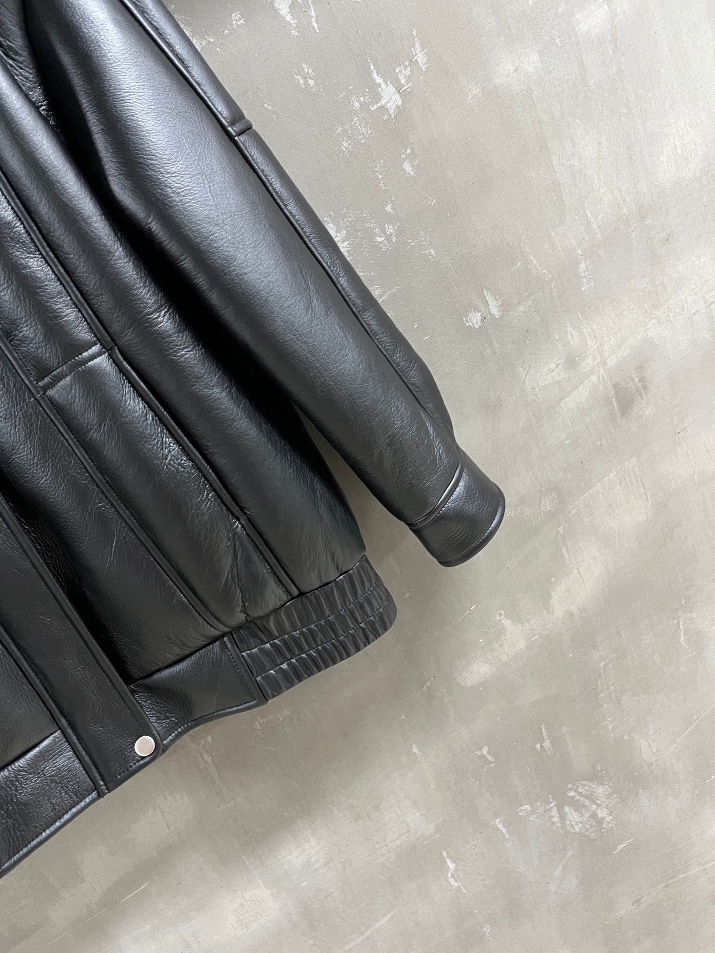 YSL 25S LEATHER JACKET STYLE 142