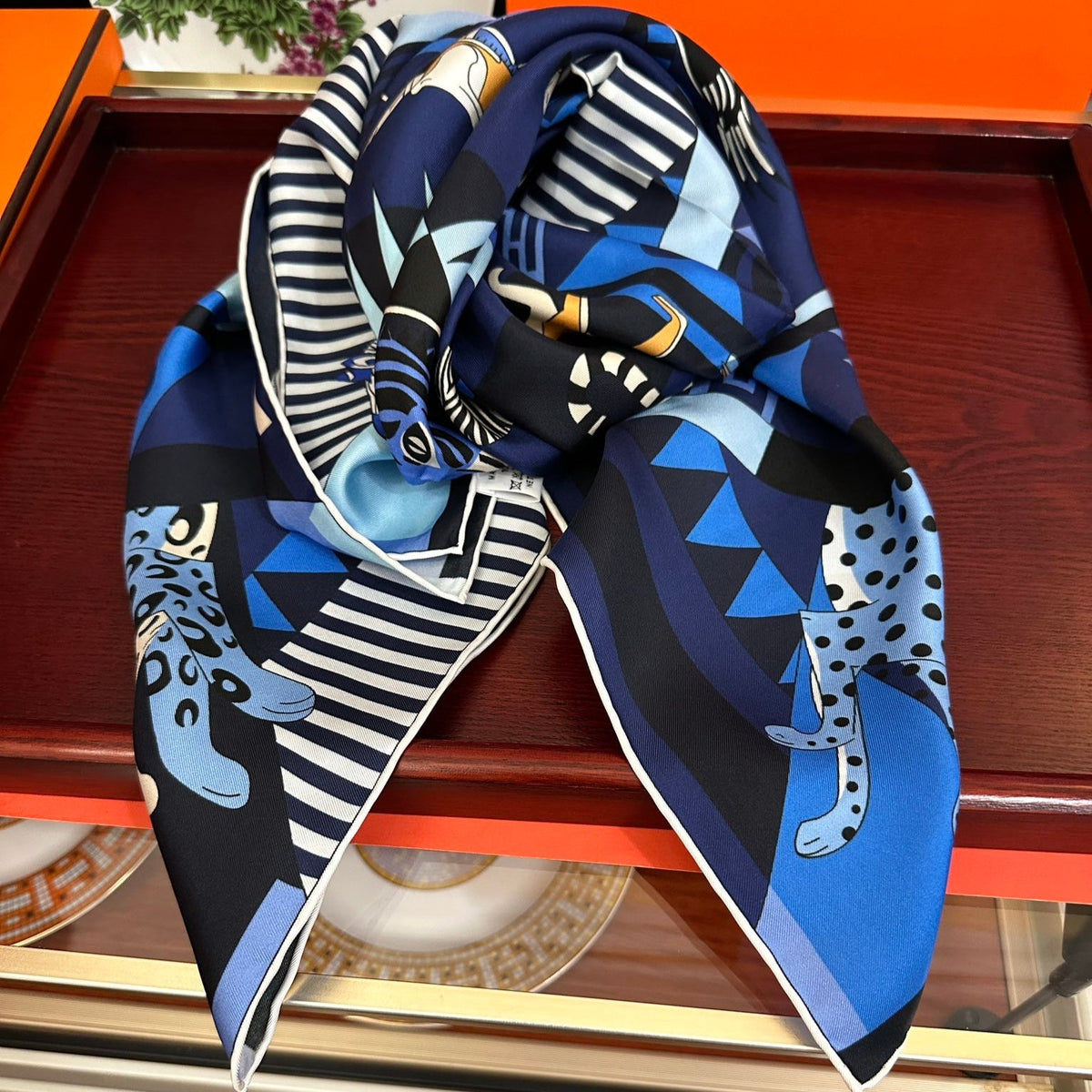 HERMES 25S SCARF 90 IN SILK 007