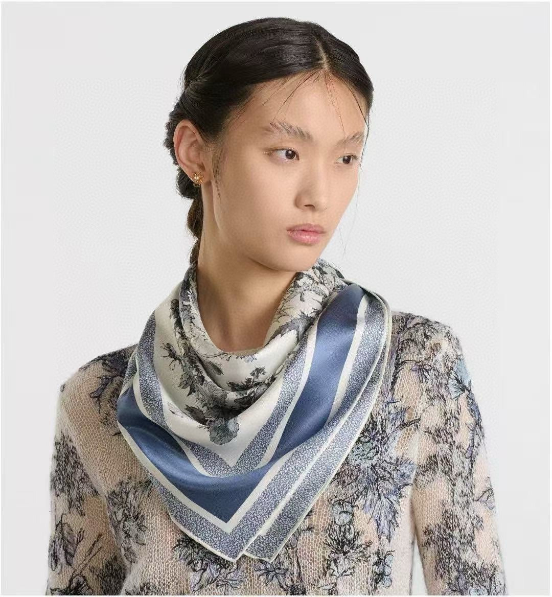 DIOR SCARF 90 CM IN SILK 733853
