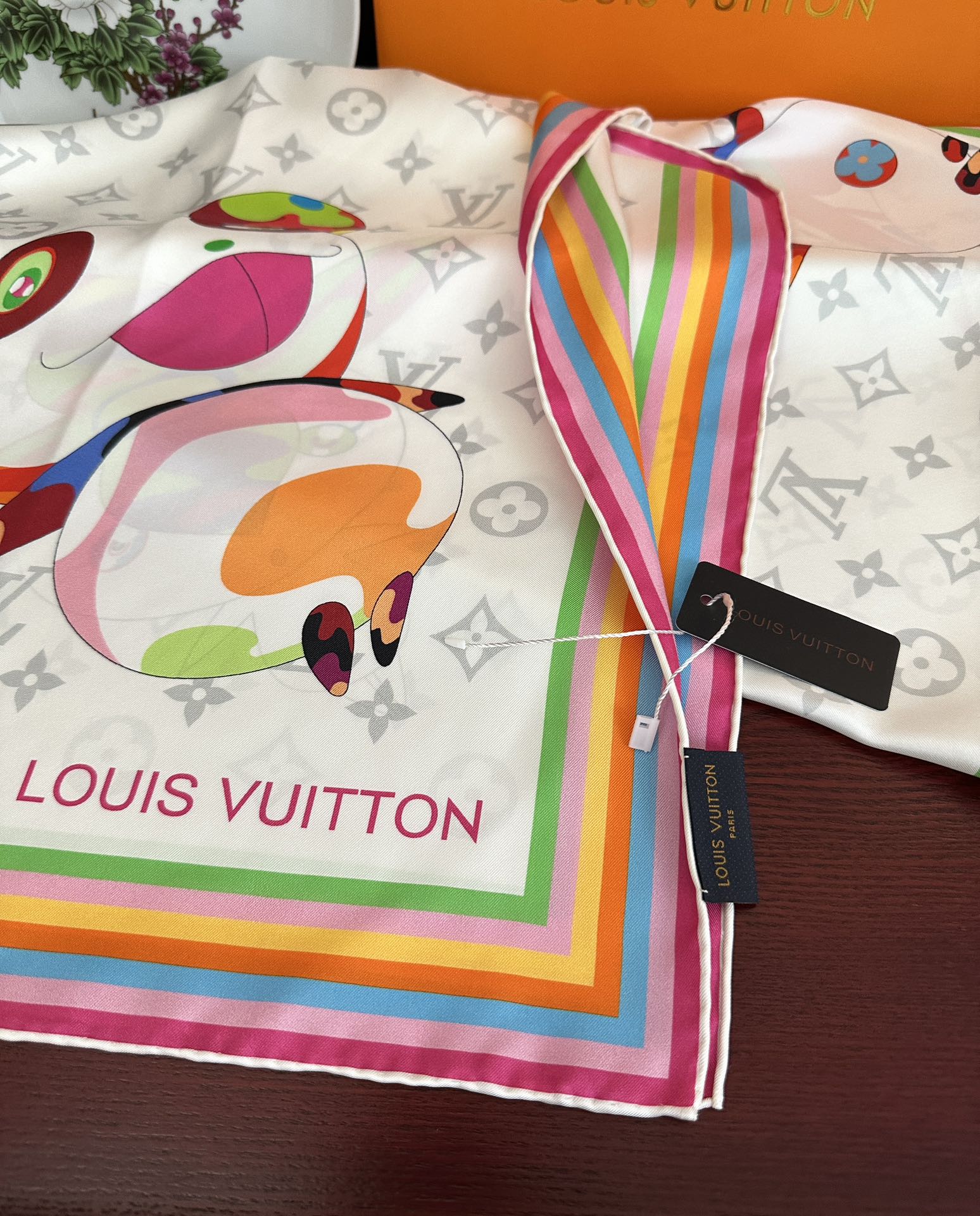 LV SCARF 90 CM IN SILK 738414