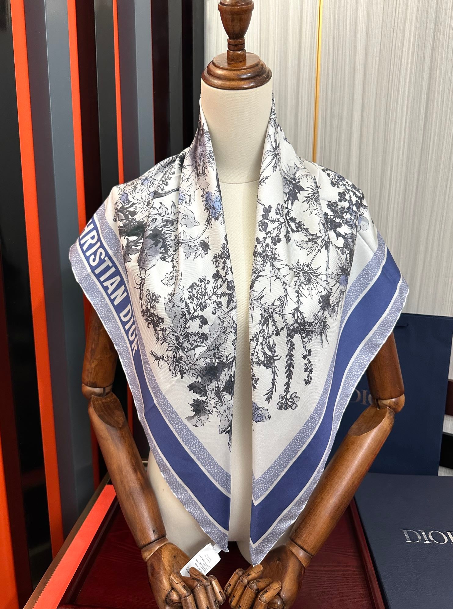 DIOR 26S SCARF 90CM IN SILK 304189