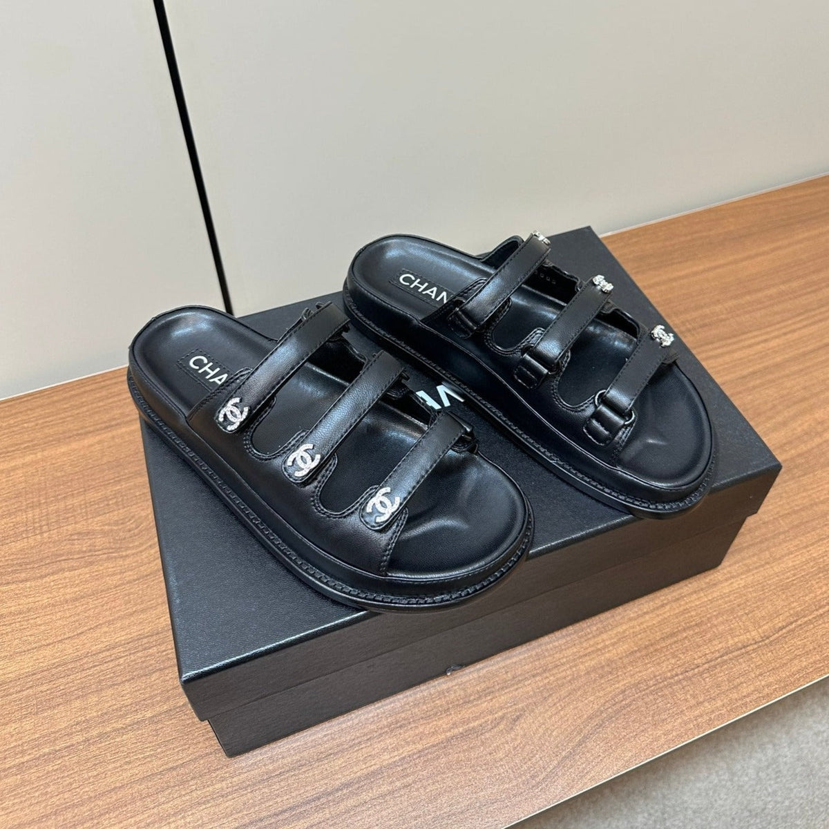 dad sandals black 3 rows lambskin mules