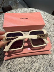 LOGO SQUARE SUNGLASSES 512015 IN WHITE ACETATE