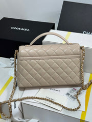 FLAP BAG WITH HANDLE 25 IN BEIGE LAMBSKIN GOLD PLATED METAL