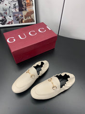 GUCCI 26S LOAFERS IN CREAM WHITE CALFSKIN